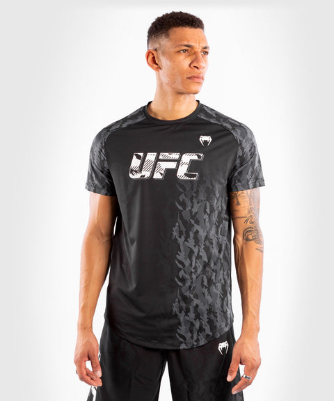 UFC VENUM AUTHENTIC FIGHT WEEK MEN'S PERFORMANCE SHORT SLEEVE T-SHIRT - BLACK