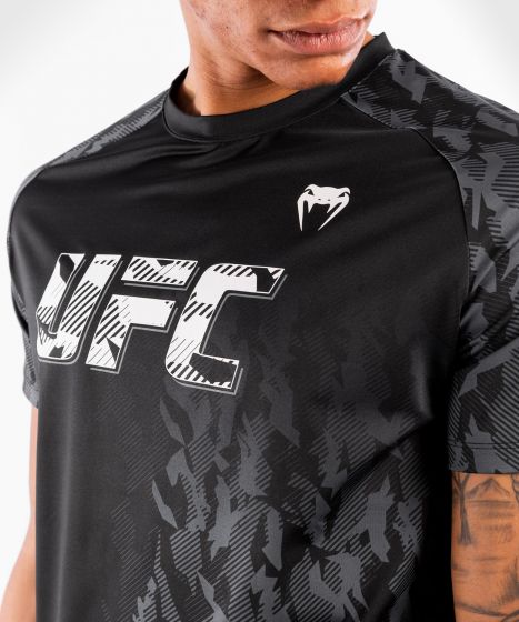 UFC VENUM AUTHENTIC FIGHT WEEK MEN'S PERFORMANCE SHORT SLEEVE T-SHIRT - BLACK